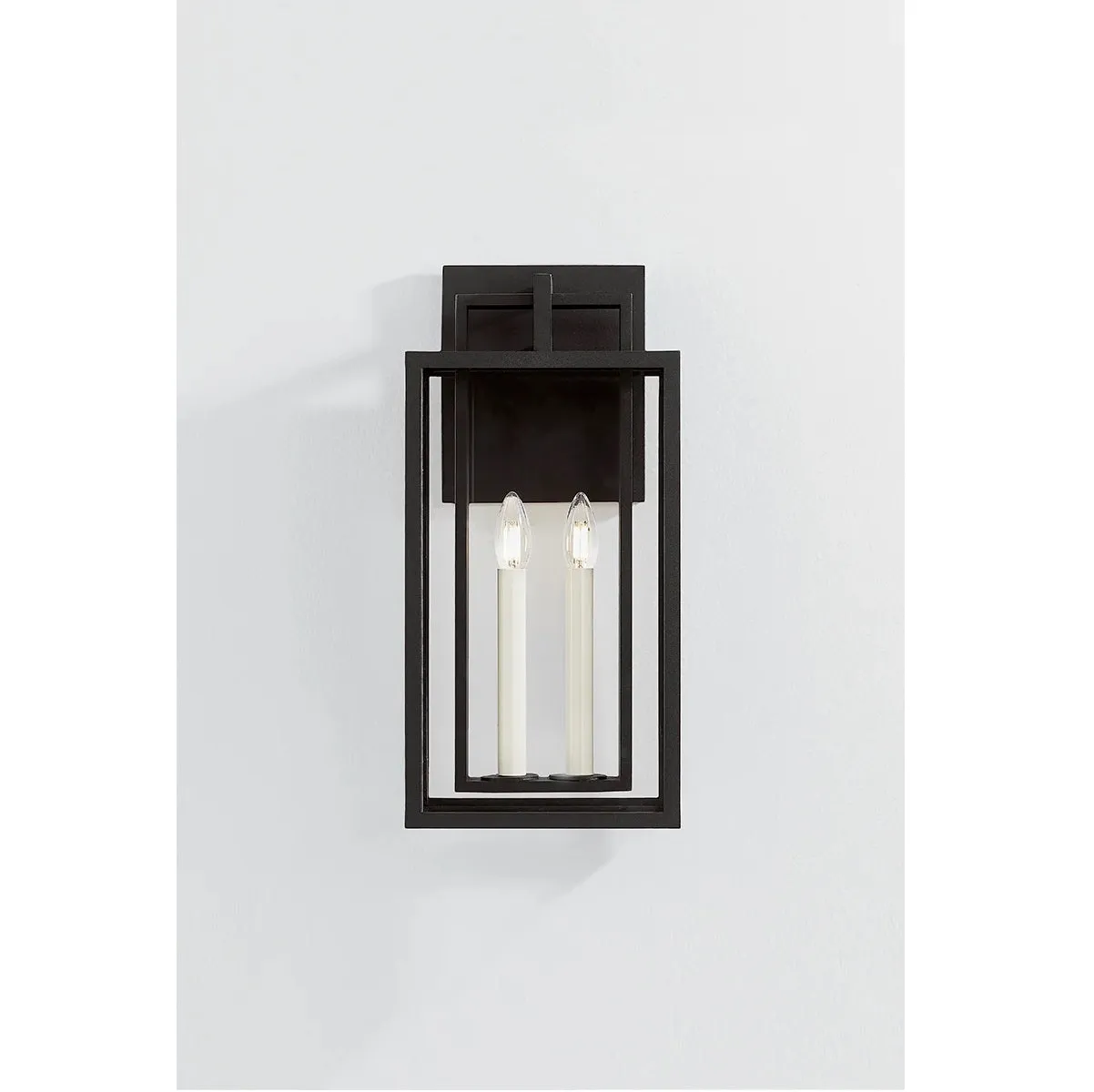 Amire Sconce