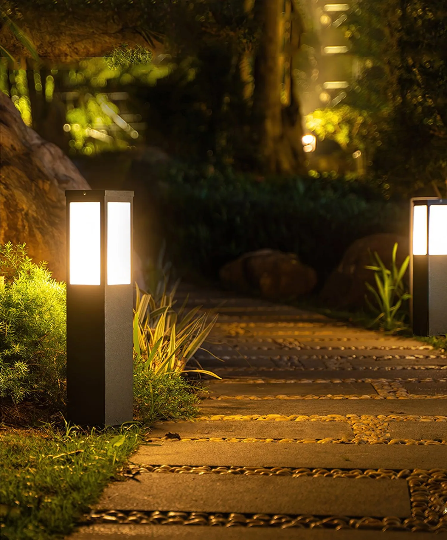 Kuzco Bollard Outdoor Light