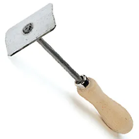 Pelt Fleshing Tool